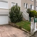 Le Bruxellois - Wifi - Parking Ferienhaus *