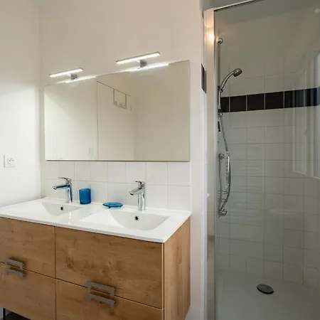 Le Bruxellois - Wifi - Parking Ferienhaus *